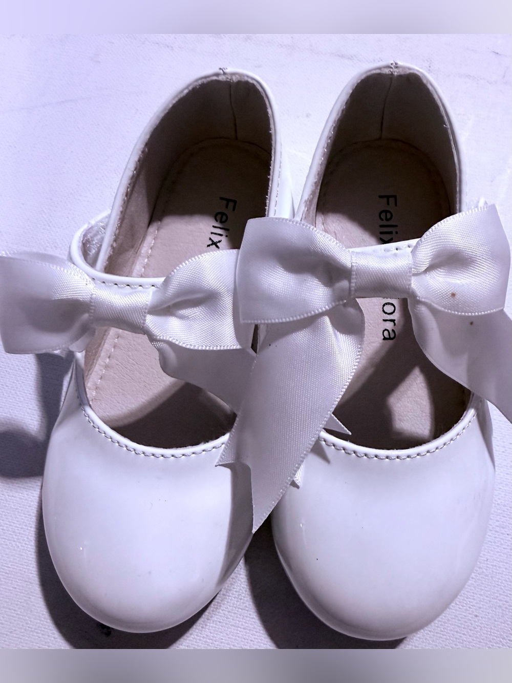 Felix & Flora Girls' White Patent Bow Mary Jane Dress Shoes Size-7